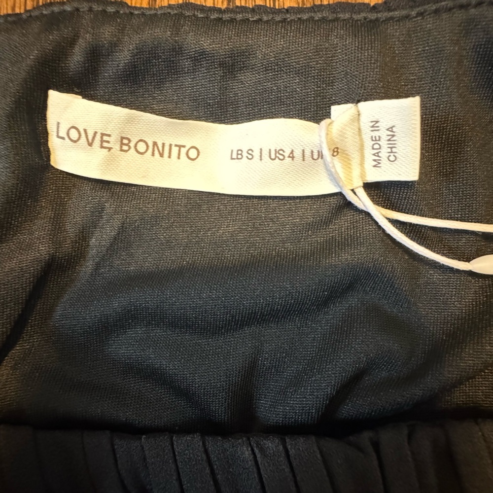 Love Bonito Dez Boatneck Black Sleeveless Crop Top - Picture 5 of 5